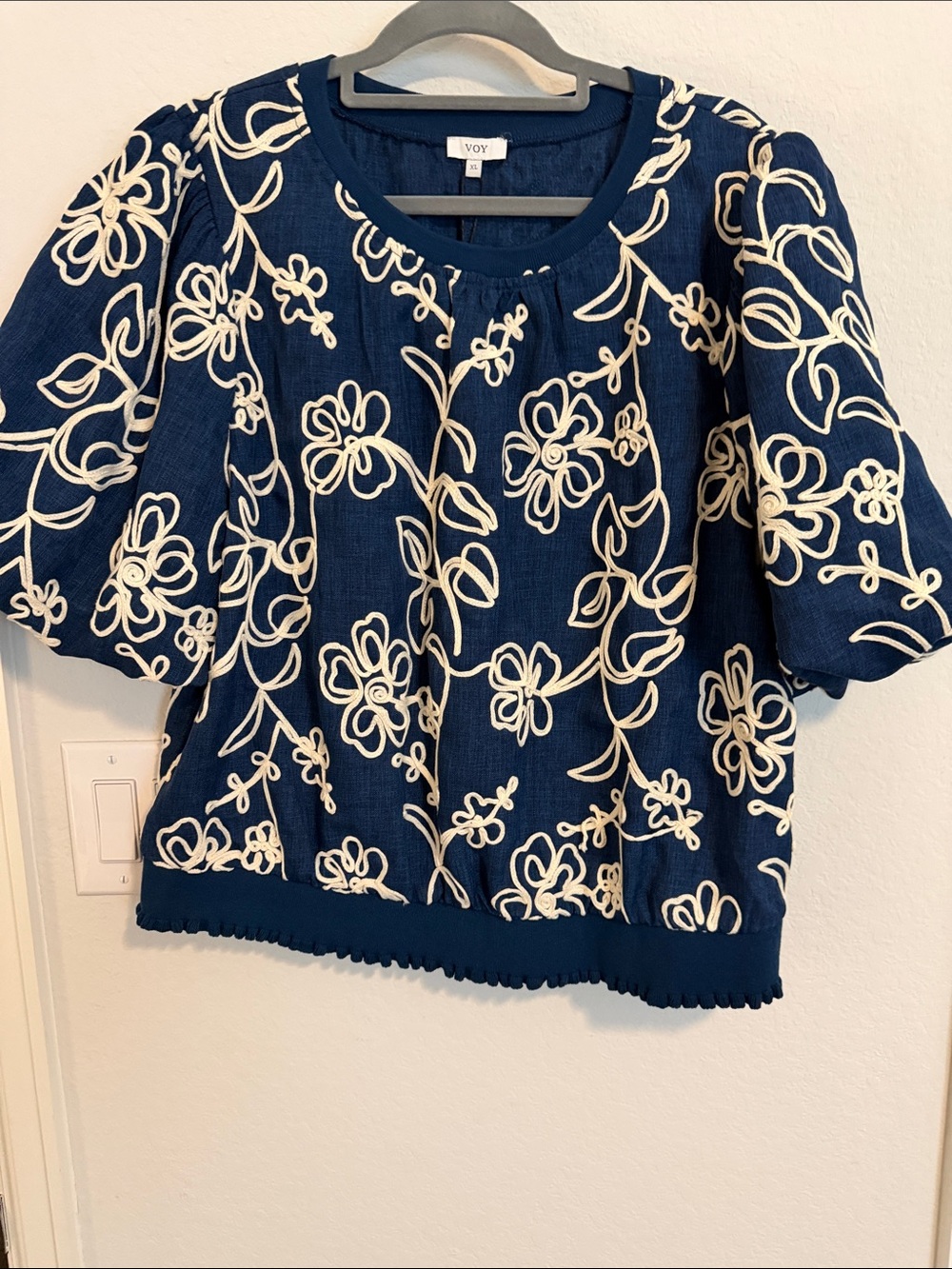 Avara VOY Navy Short Sleeve Floral Embroidered Blouse